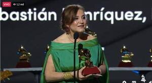 Crónica / ¡Berta Rojas acaba de ganar el primer Premio Grammys para Paraguay!