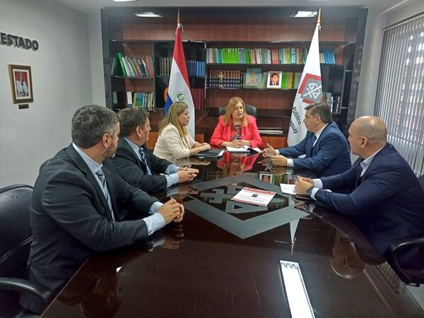 Fiscal general se reúne con investigadores del crimen de Pecci - ADN Digital