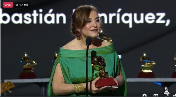 Berta Rojas se convierte en la primera paraguaya en ganar el Grammy Latino