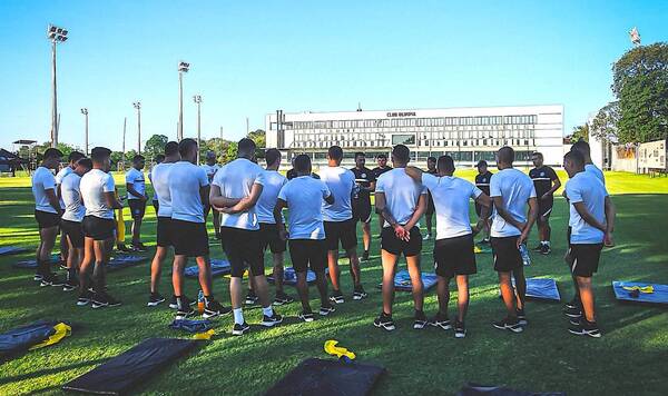 Crónica / Pese a ganar el título, Olimpia sigue laburando "para no perder la forma"