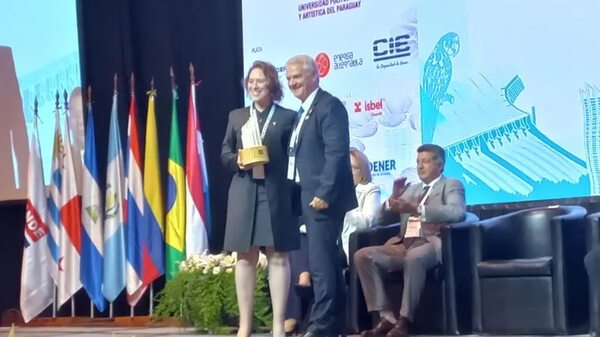 CIER premió a la ANDE y a Clyfsa de Villarrica - Economía - ABC Color