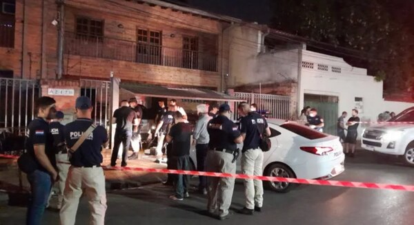 Hallan dos cuerpos en el barrio Villa Morra: uno estaba en una camioneta - Noticiero Paraguay