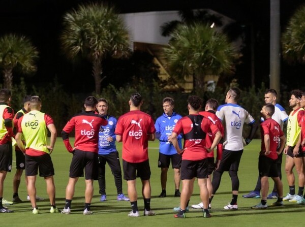 Preparando el juego ante Colombia - APF