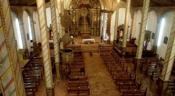 Ratifican fondo a iglesia de Yaguarón - Política - ABC Color