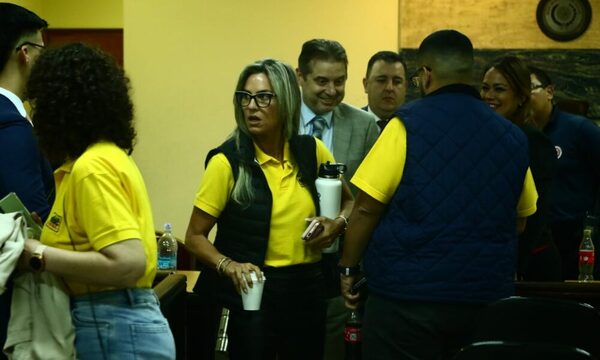Condenan a dire y periodista de ABC COLOR