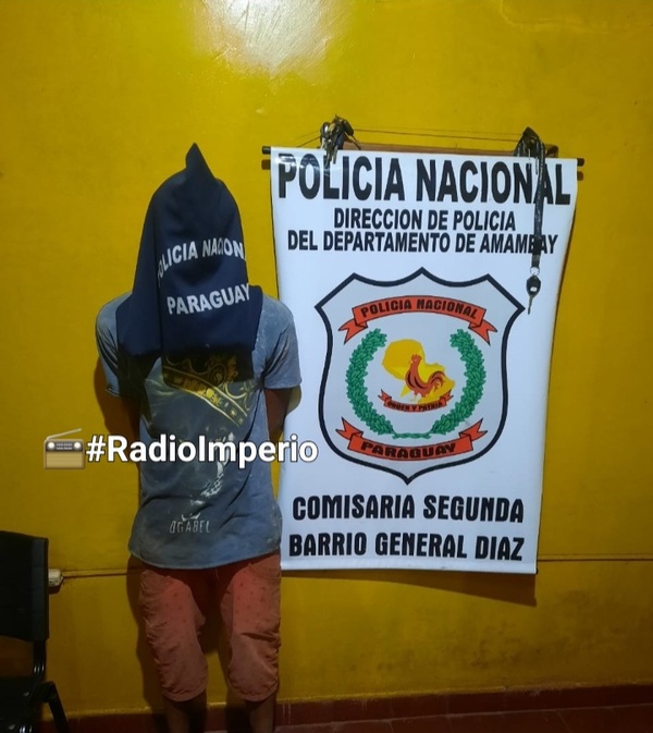 Joven fue detenido por atacar con cuchillo a propietario de local comercial - Radio Imperio