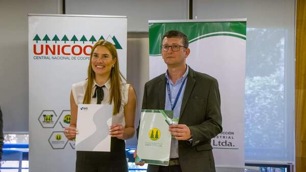 BID LAB FIRMA IMPORTANTE PROYECTO CON LA COOP. NARANJITO