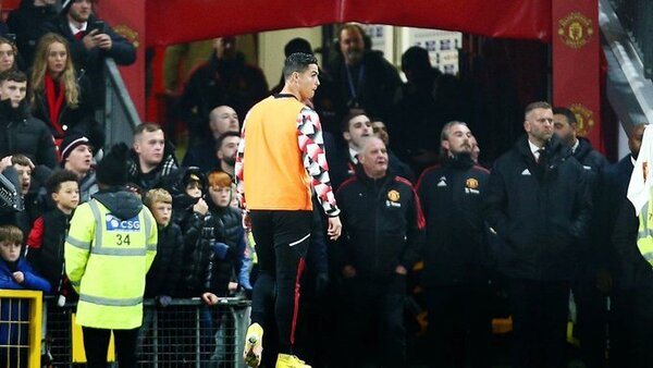 Manchester United inicia su respuesta contra Cristiano