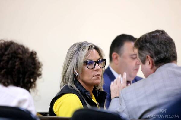 Natalia Zuccolillo fue condenada por difamación y debe pagar G. 487 millones a la extitular de la SET