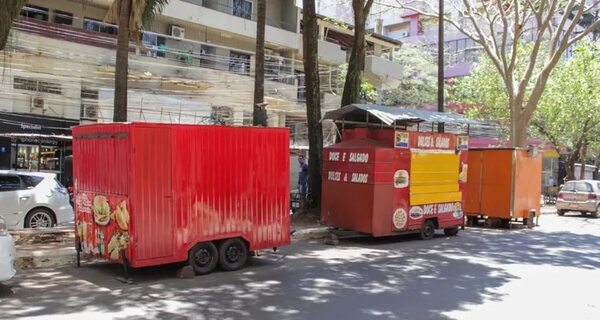 Reubican casillas rodantes que ocupaban área de estacionamiento tarifado en Ciudad del Este - ABC en el Este - ABC Color