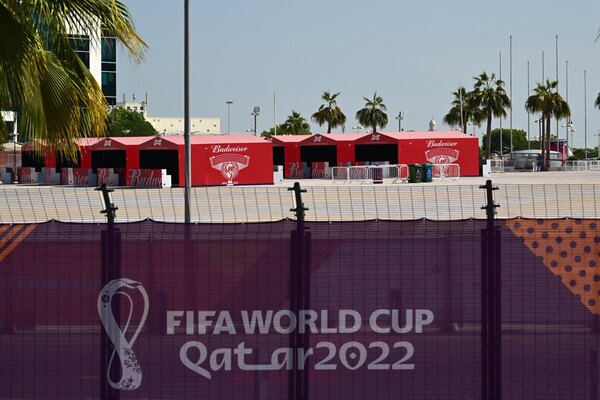 Catar y FIFA prohíben alcohol en los estadios y uno de sus patrocinadores oficiales se manifiesta