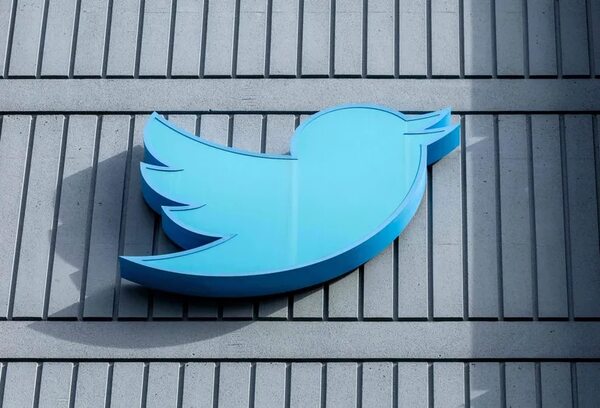Musk bromea mientras cientos de empleados dejan Twitter y cierra sede 3 días - Mundo - ABC Color