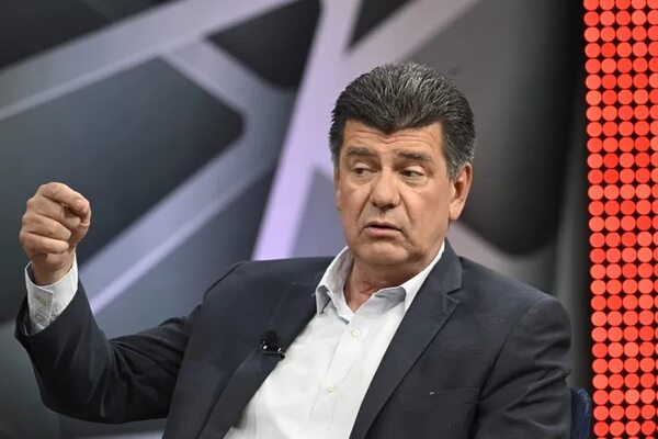 Efraín se pregunta: ¿Estamos volviendo a un autoritarismo tras fallo contra ABC? - Política - ABC Color