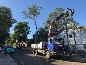 ANDE realiza mantenimiento de sus instalaciones en Cordillera con miras a la festividad de Caacupé - Nacionales - ABC Color