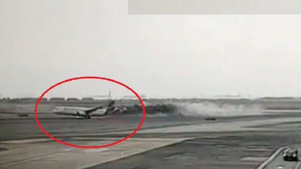 Dos muertos tras choque de avión contra carro de emergencia en Perú
