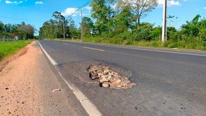 MOPC promete que reparará tramo Luque-San Bernardino cuando tenga “concreto asfáltico” - Nacionales - ABC Color