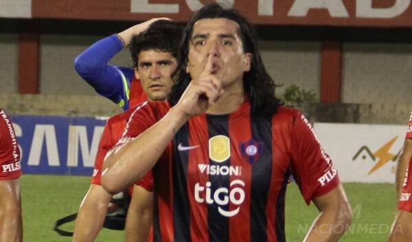 Crónica / La furibunda reacción de Fidencio: mandó a callar a tuitero cerrista