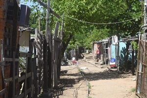 Fepasa debe licitar tren de cercanías, advierte dictamen de la Procuraduría - Economía - ABC Color