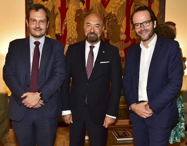 Recepción en la residencia de la Embajada de Francia - Sociales - ABC Color