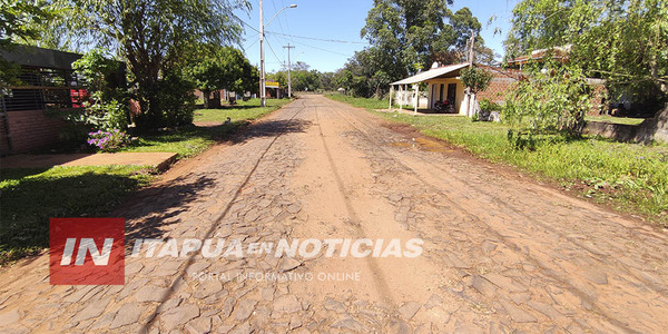 CONTINÚAN OBRAS VIALES EN CALLES DE SAN JUAN DEL PARANÁ