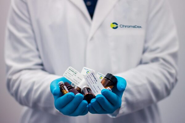 Escasez de medicamentos en Latam: más allá de la subida del dólar - El Independiente