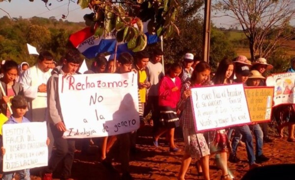 En San Cristóbal se manifiestan contra la Transformación Educativa