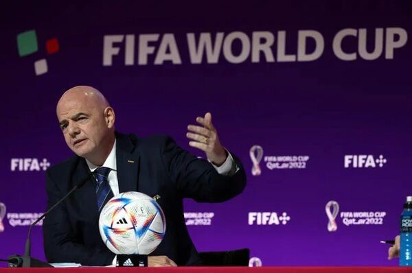 “Deberíamos disculparnos antes de seguir dando lecciones a la gente”, dice Infantino y resalta los avances en Qatar  - Fútbol Internacional - ABC Color