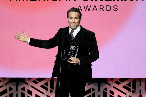 Diario HOY | Hollywood honra a Ryan Reynolds, superhéroe convertido en dueño de modesto club de fútbol
