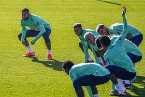 Brasil se arropa con sus títulos - Fútbol Internacional - ABC Color