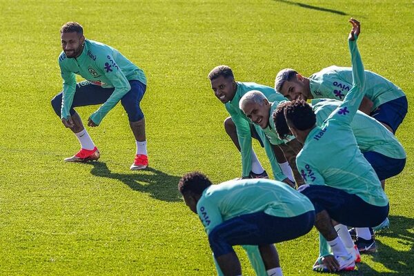 Brasil se arropa con sus títulos - Fútbol Internacional - ABC Color