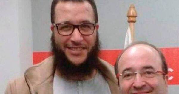La Nación / España expulsa a marroquí acusado de ser referente del salafismo