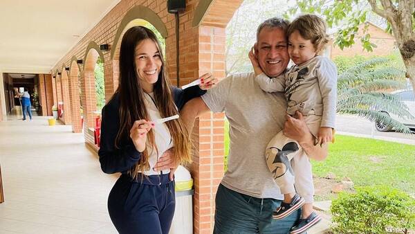 Crónica / Ex modelo acaba de confirmar que va a ser nuevamente mamá