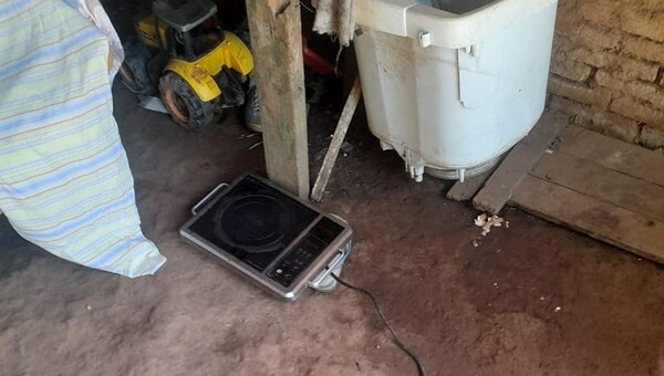 Enchufó placa eléctrica para cocinar y murió electrocutada