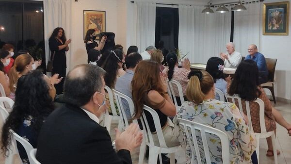 "Charlando a vena abierta", una propuesta de Luis Enrique Alvarenga