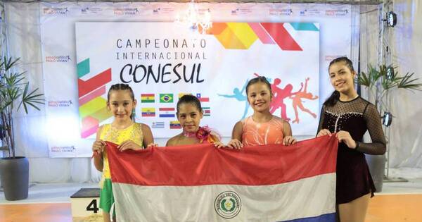 La Nación / Patinadoras de Minga Guazú lograron 7 medallas en Brasil