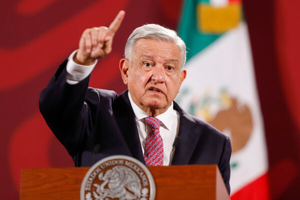 López Obrador ve necesario un buen aumento al salario por la alta inflación - MarketData