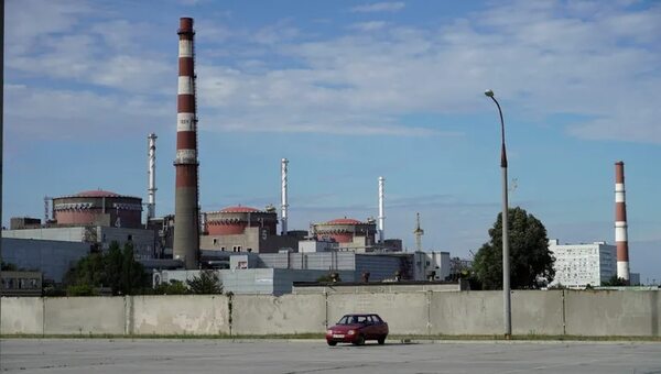 OIEA denuncia bombardeos arriesgados cerca de central nuclear de Zaporiyia - Mundo - ABC Color