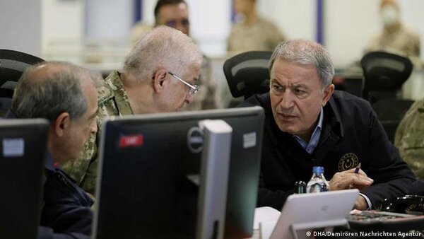 Turquía inicia operación contra militantes kurdos en Siria e Irak
