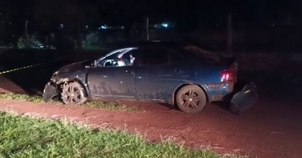 En persecución matan por ERROR a un hombre y dejan herida a una mujer