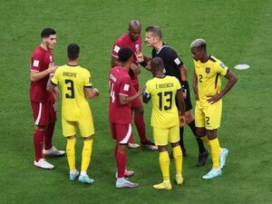 Ecuador empieza con victoria el Mundial con dos goles de Valencia - El Independiente
