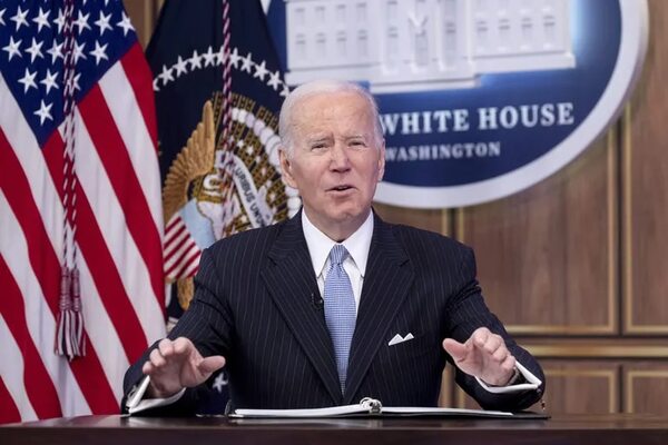 Biden alerta de las crecientes amenazas contra el colectivo LGBTQI+ en EE.UU. - Mundo - ABC Color