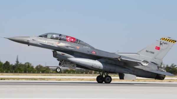 Turquía lanzó ataques aéreos en Siria e Irak en respuesta al atentado en Estambul