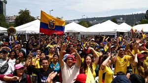 Alegría y baile en Ecuador tras histórico triunfo en inauguración del Mundial