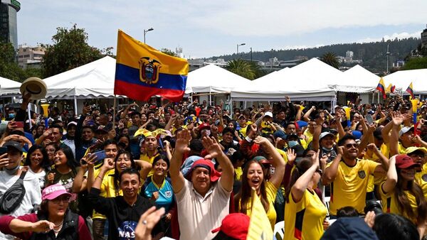 Alegría y baile en Ecuador tras histórico triunfo en inauguración del Mundial
