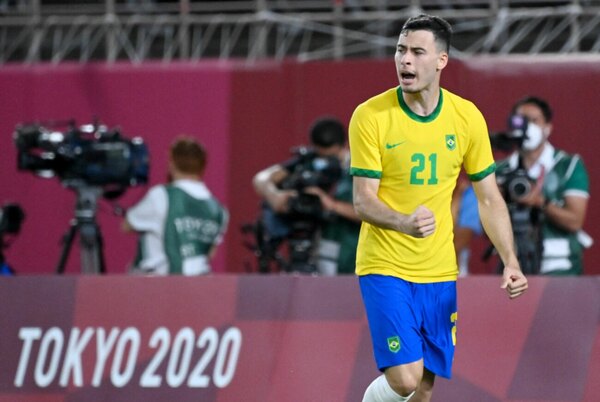 Martinelli, seguro de sí mismo pese a dudas en Brasil por su llamado al Mundial