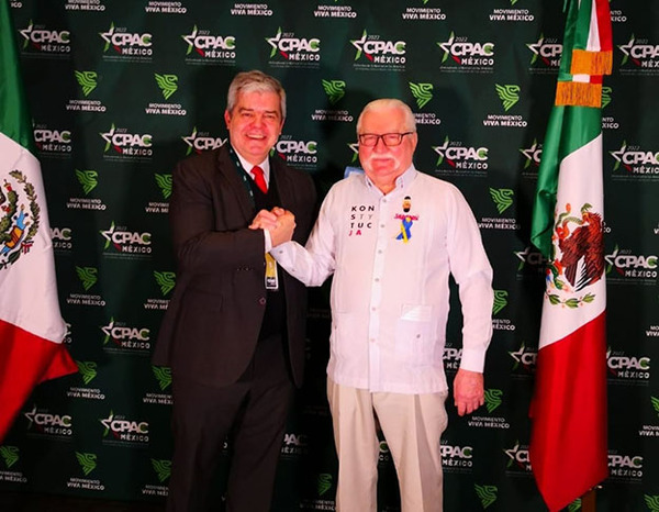 Enrique Riera representó a Paraguay en el congreso CPAC en México | DIARIO PRIMERA PLANA