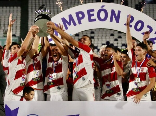 Sportivo Carapeguá es campeón del Nacional B y vuelve a la Intermedia - APF