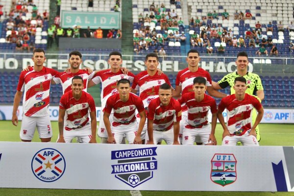 ¡Carapeguá es campeón del Nacional B y vuelve a la Intermedia!