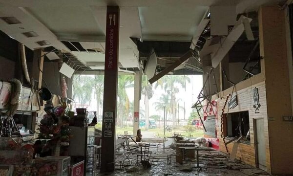 (VIDEO) Explosión en terminal terrestre de Ecuador obliga a evacuación masiva
