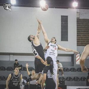 Baloncesto: Surge segundo finalista - Polideportivo - ABC Color